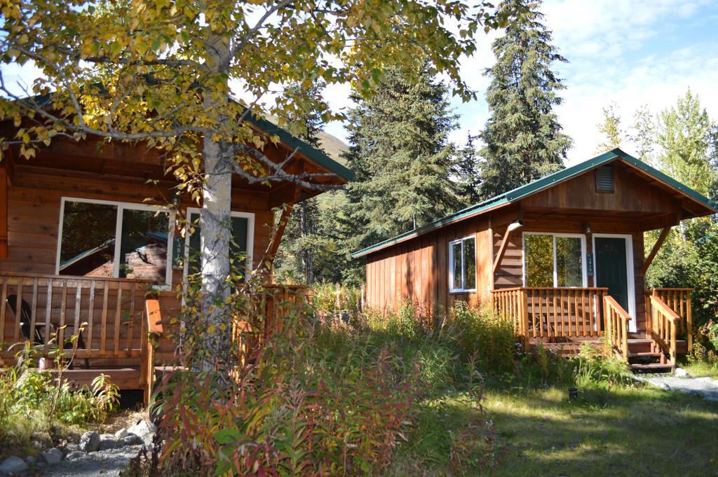 Summit Lake Lodge Eksteriør bilde