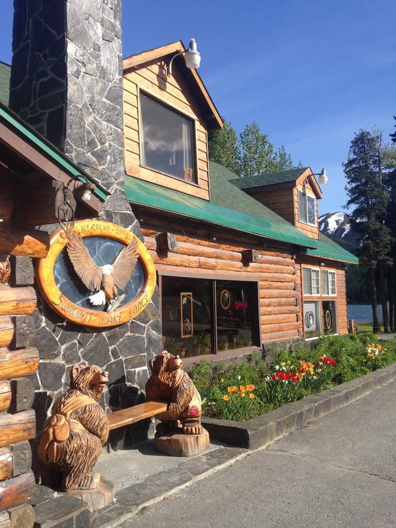 Summit Lake Lodge Eksteriør bilde